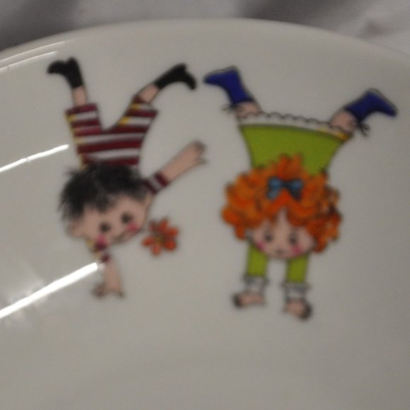10 oz vintage Sarah Kay children playing bowl dish (383w) - Picture 3 of 7